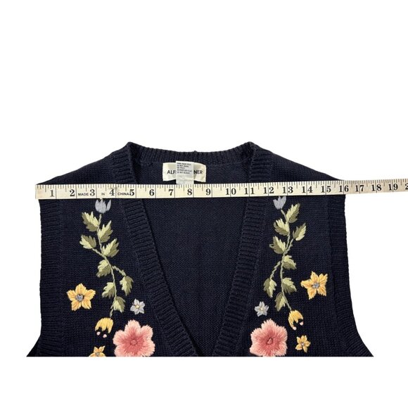 Vintage Floral Embroidered Sweater Vest Sz M Cottagecore Granny Ramie Blend - Picture 5 of 9